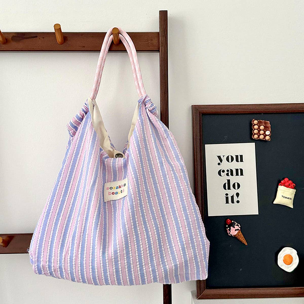 STRIPED LIGHTWEIGHT LARGE CAPACITY CANVAS BAG_CWAB3094