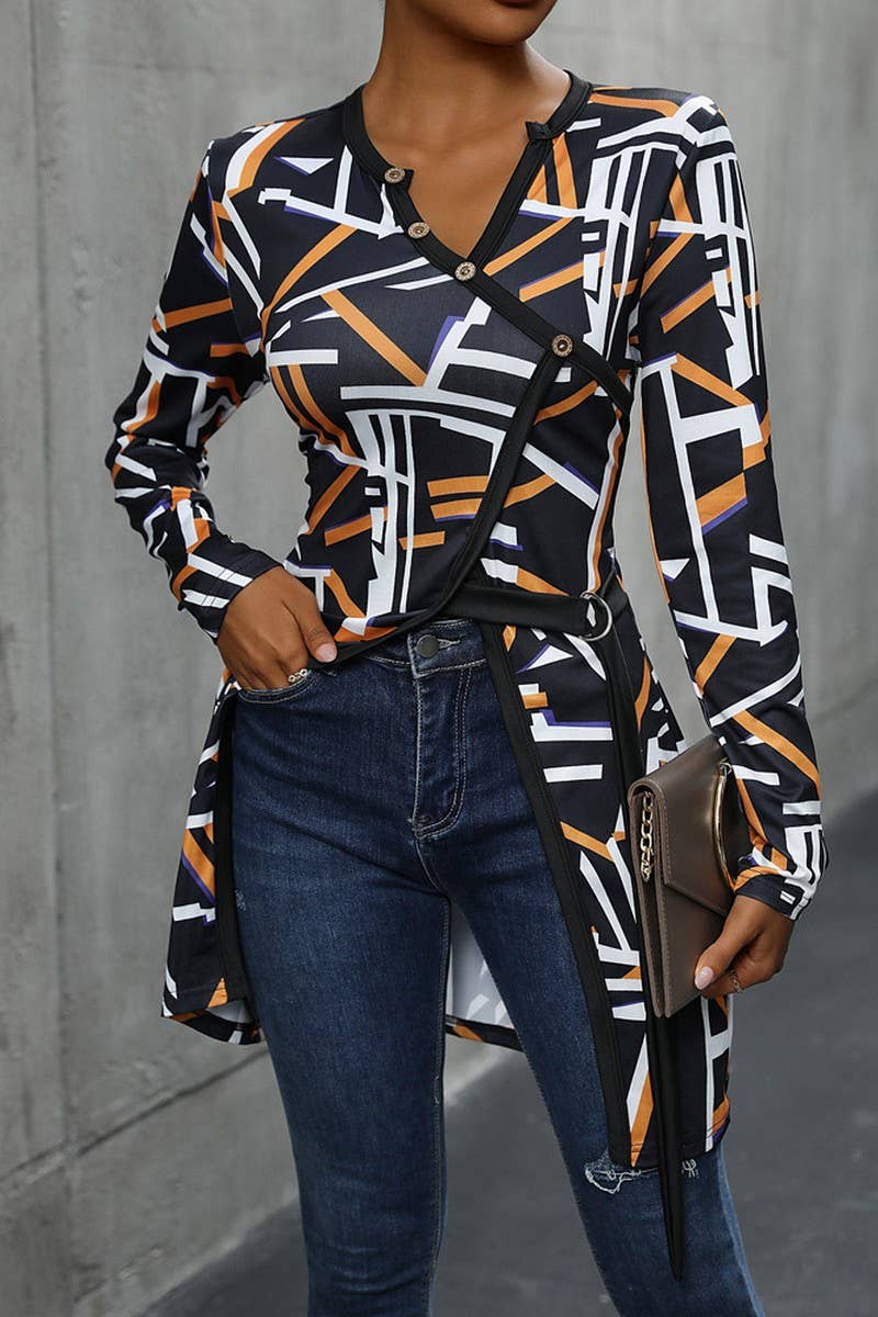 CWTTL1968_SUMMER V-NECK SLIM FIT GEOMETRIC PATTERN SLIT TOP