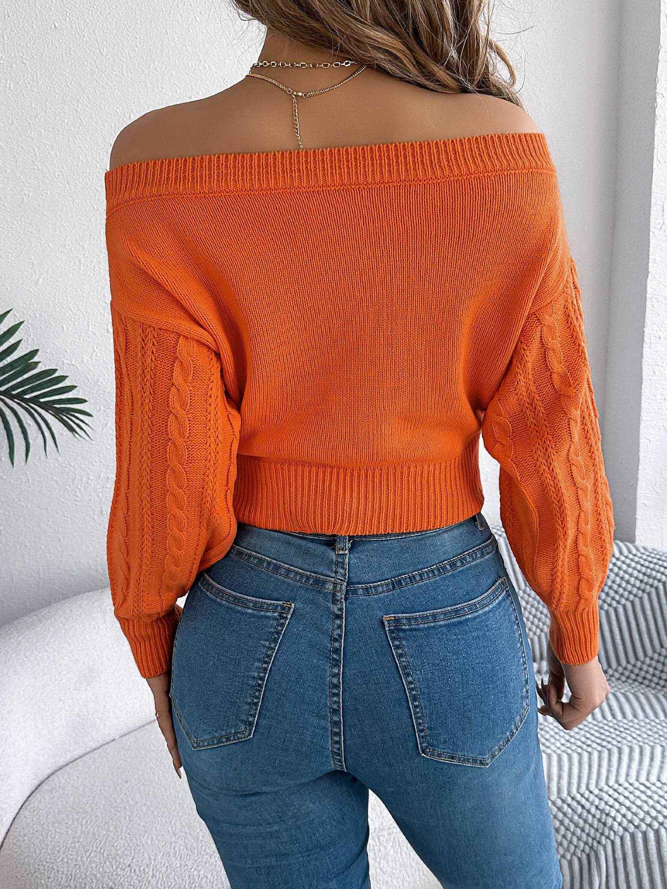 CASUAL FASHION SOLID COLOR LINE NECK SWEATER
