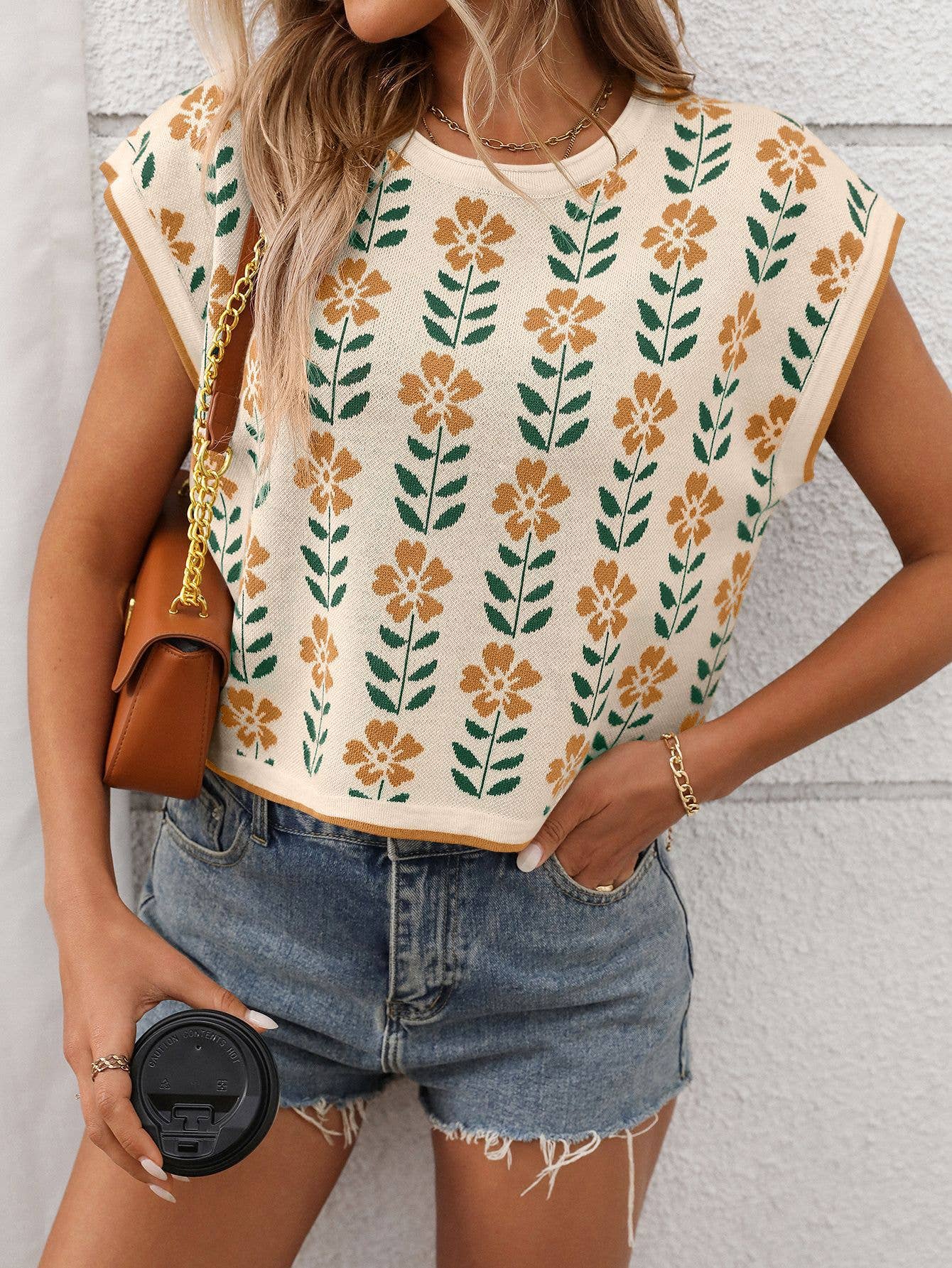 Crop short sleeve crew-neck knit floral sweater