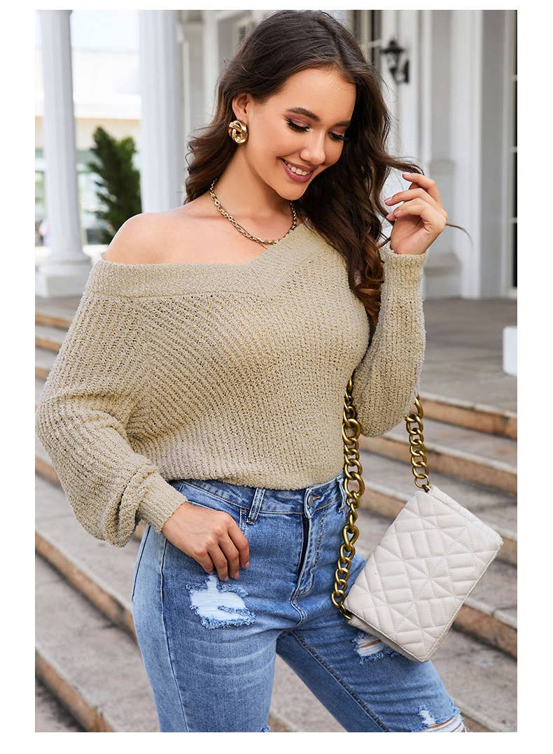 DOUBLE V-NECK SOLID SHORT PULLOVER SWEATER