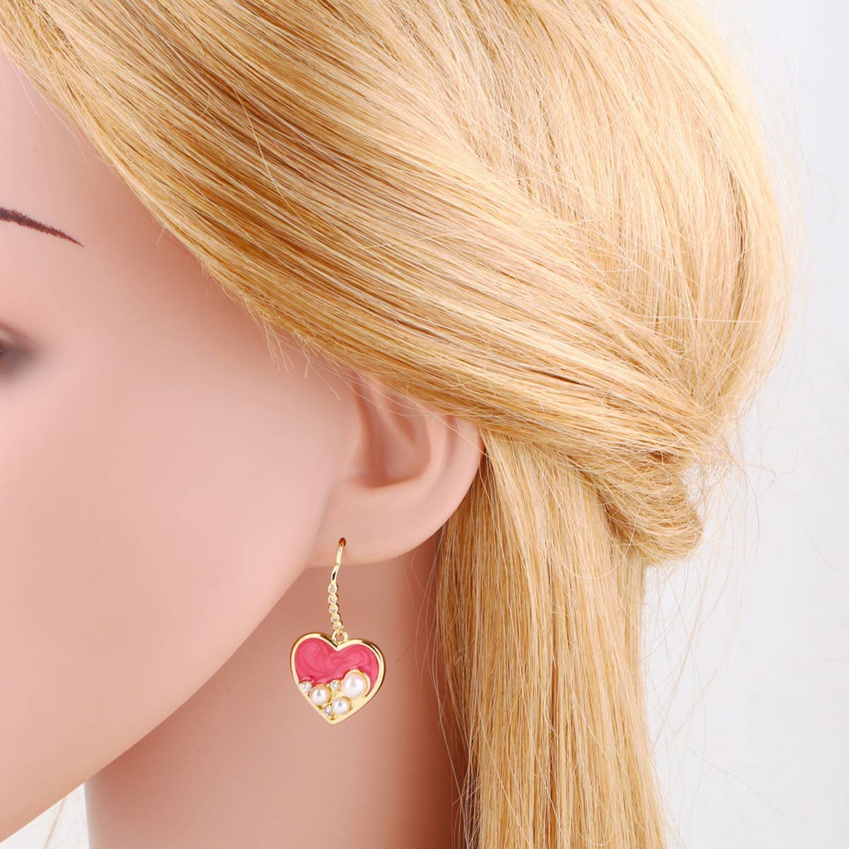 RETRO COLORED HEART SHAPED PEARL EARRINGS_CWAJE1019