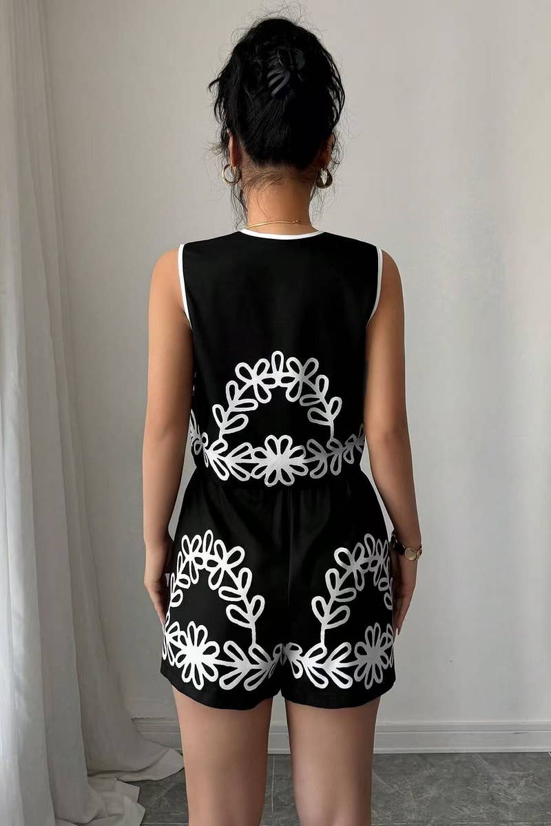 CWSTB00359_SLEEVELESS V-NECK VEST SHORTS TWO-PIECE SUIT