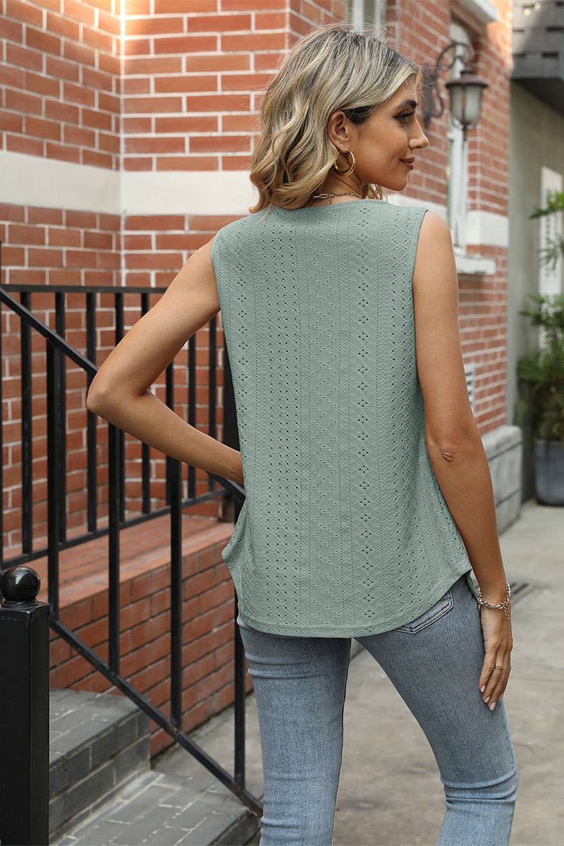 CWTBLSL0102_Sweetheart Neck Sleeveless Top