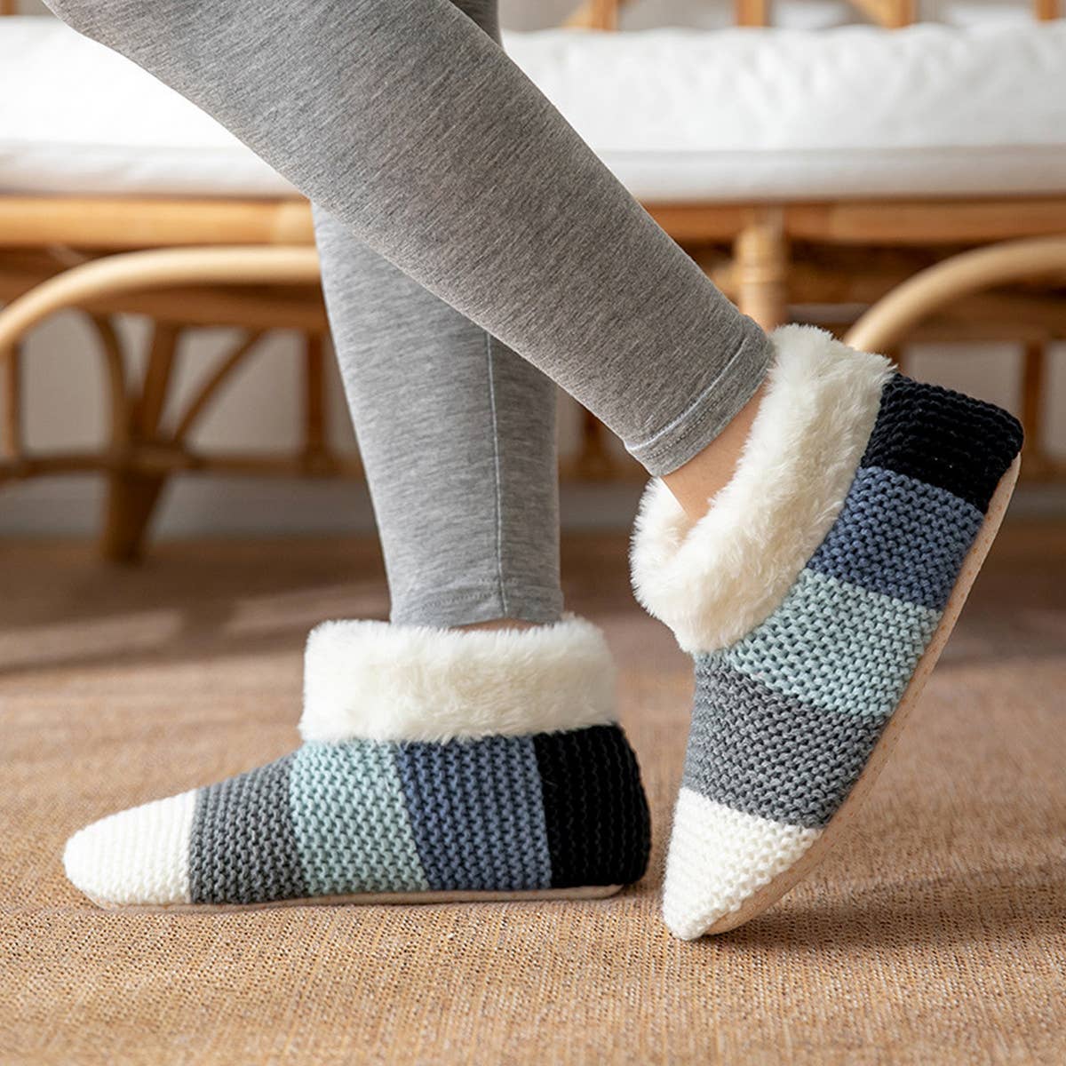 WINTER BUNNY LEG COVER PLUSH INDOOR SLIPPERS