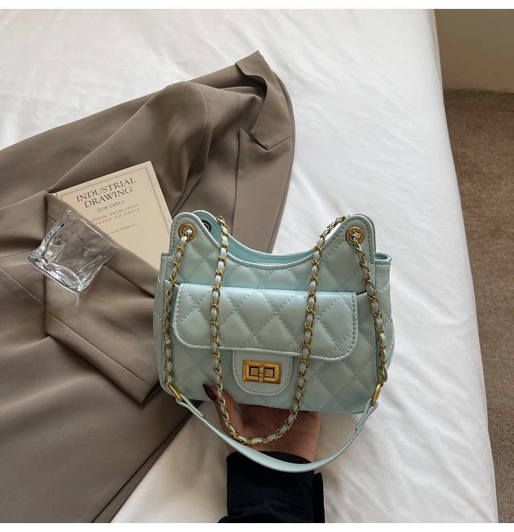 Diamond-shaped chain underarm bag