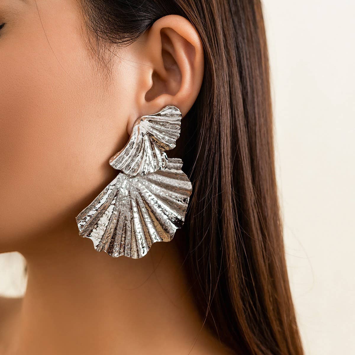 FASHIONABLE PUNK METAL STYLE GOLD EARRINGS