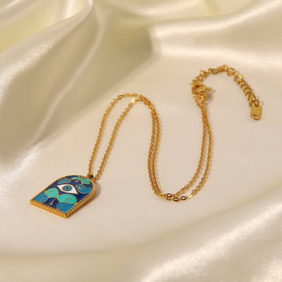 Blue Arches Evil Eye Oil Drop Necklace_CWMM5594
