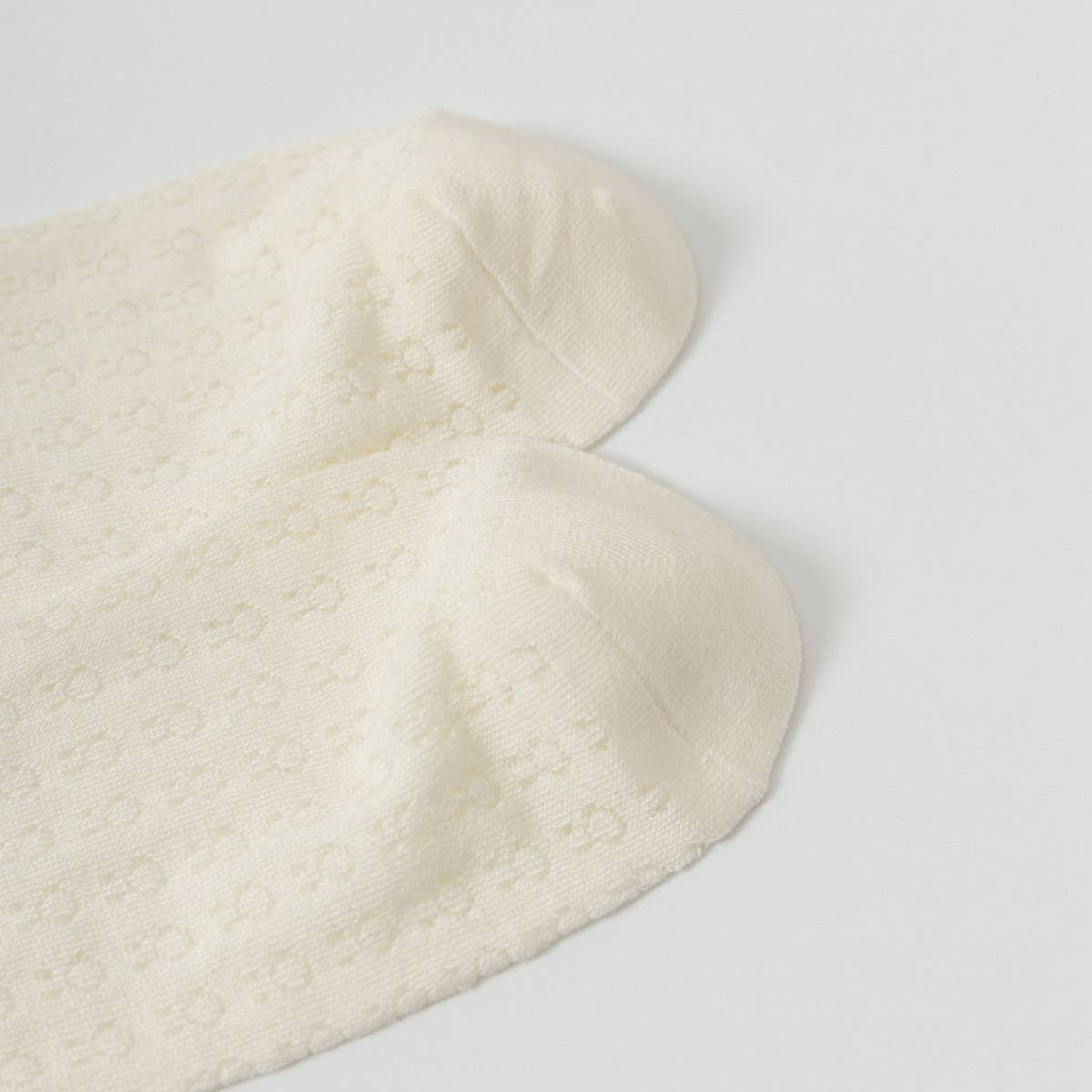 HOLLOW JACQUARD MIDDLE-CALF SOCKS