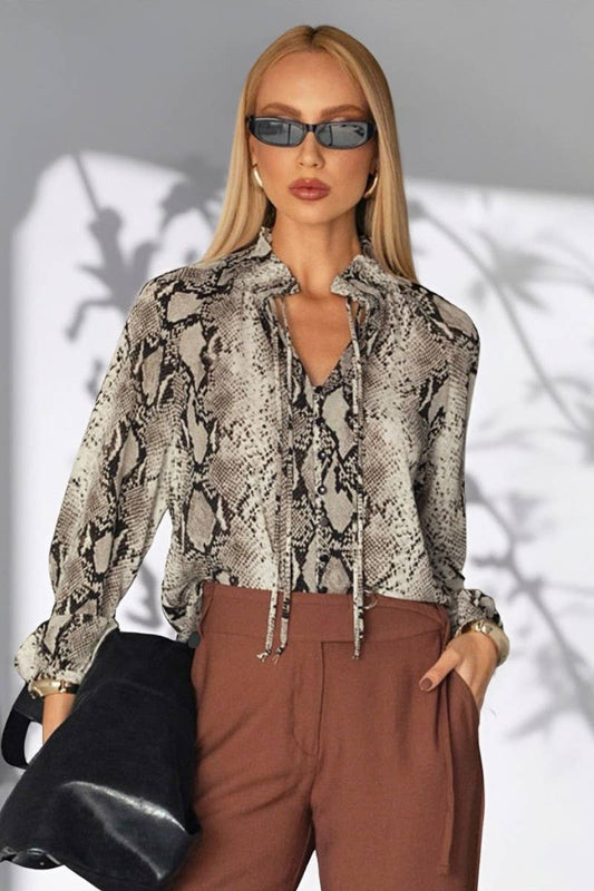 CWTBLL00600_SNAKE PRINT V-NECK RAGLAN SLEEVE CARDIGAN SHIRT
