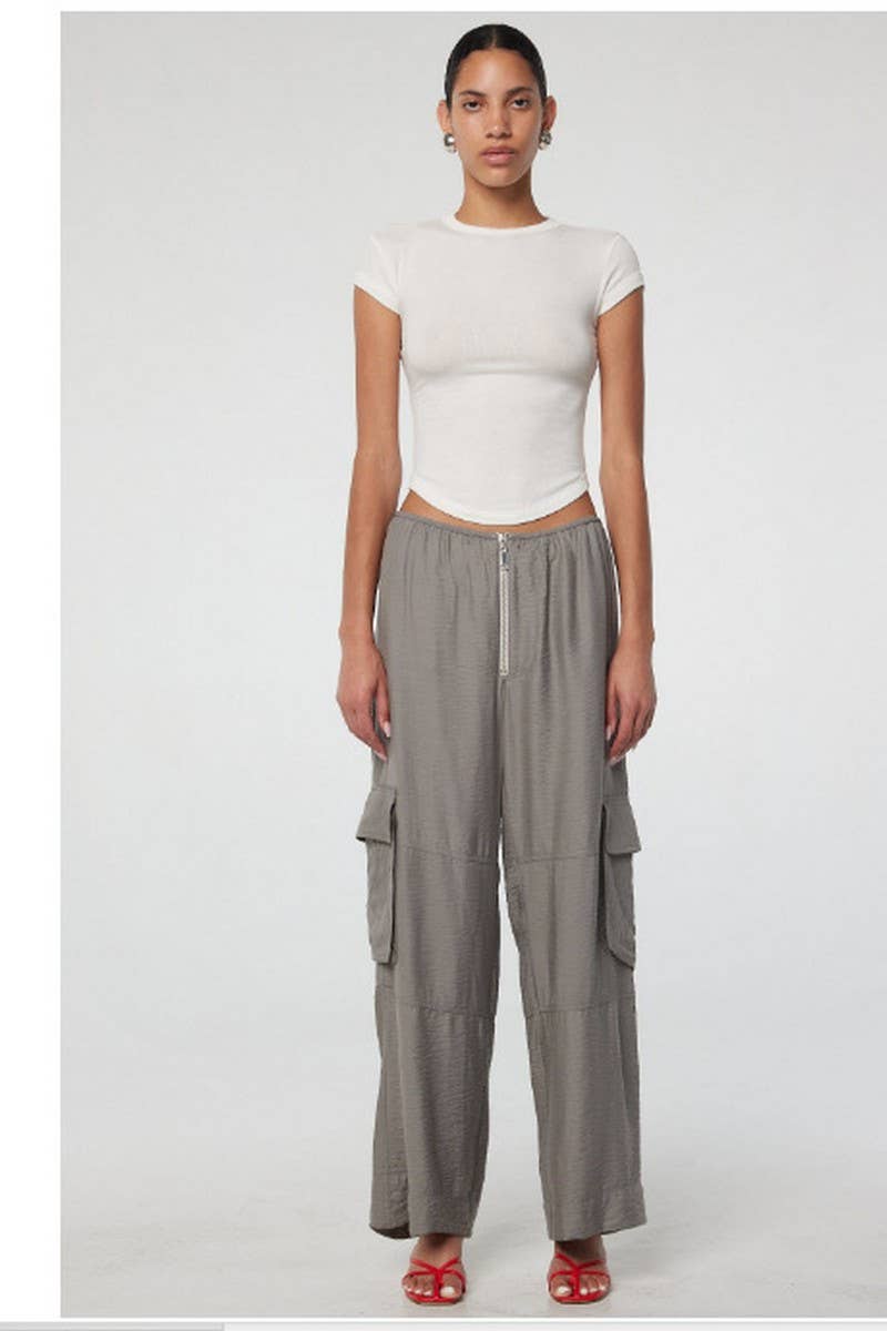 CWTBLS2208_BASIC CREW NECK SHORT SLEEVE SOLID T-SHIRT