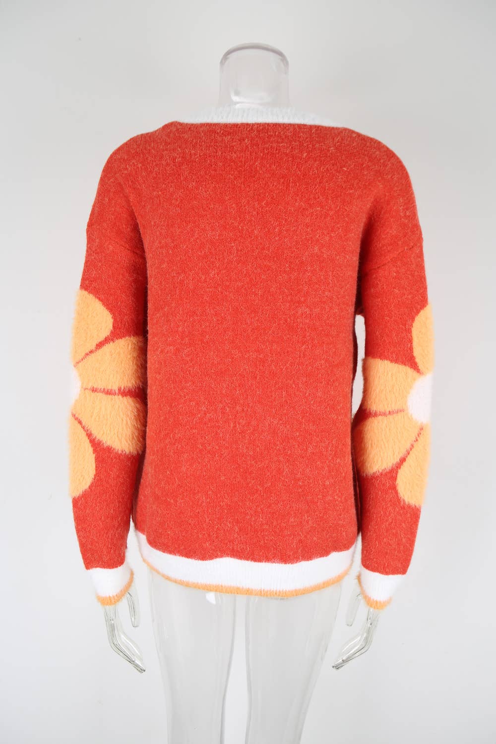 Flower-patterned knitted round-neck sweater