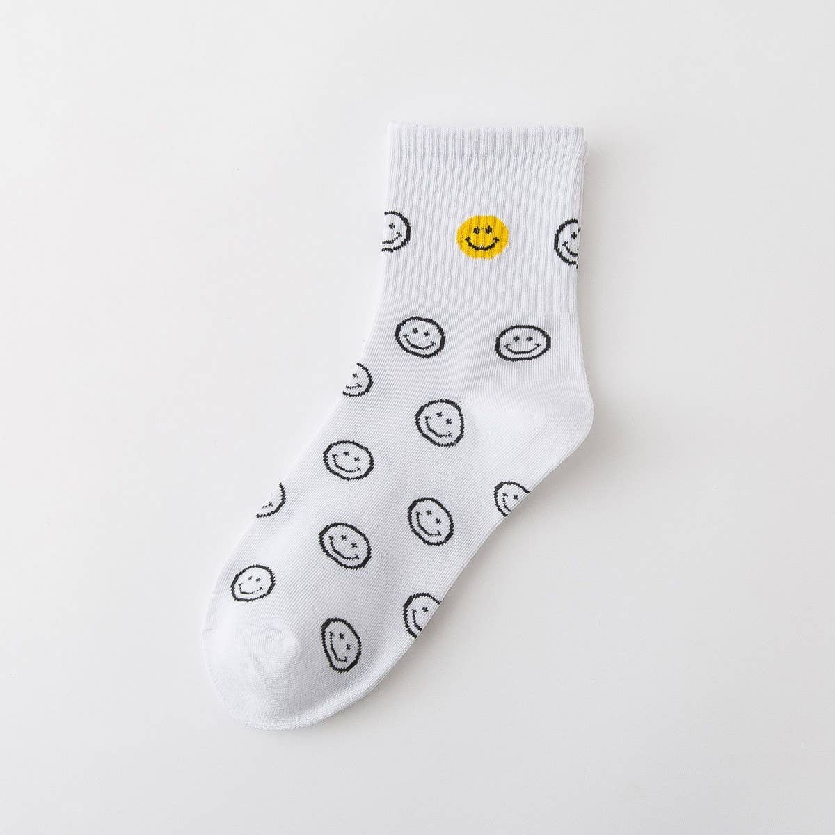 CARTOON BLACK AND WHITE SMILING FACE WOMEN'S SOCKS_CWMS1415