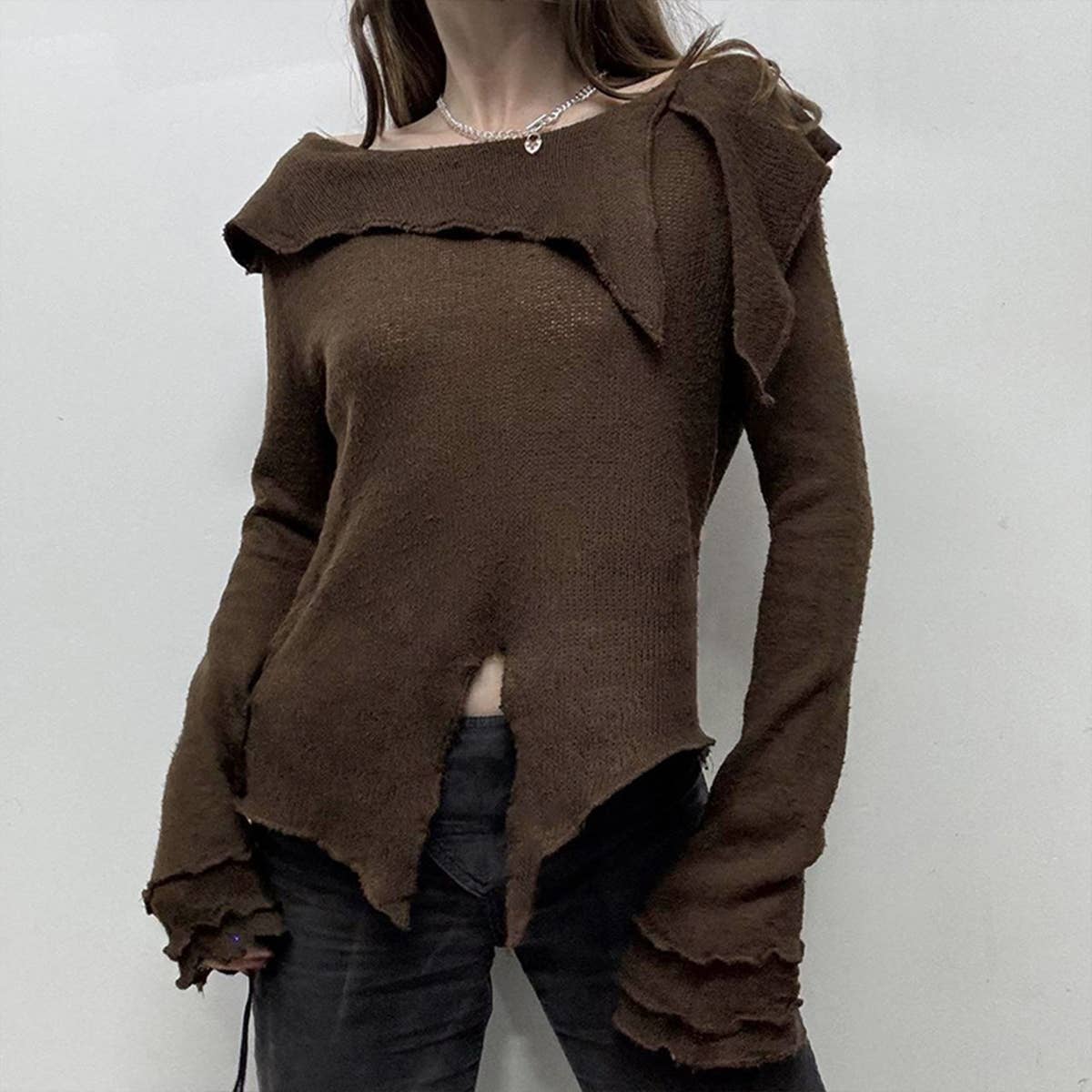DO AN OLD DESIGN WITH HEM AND A LINE NECK SWEATER