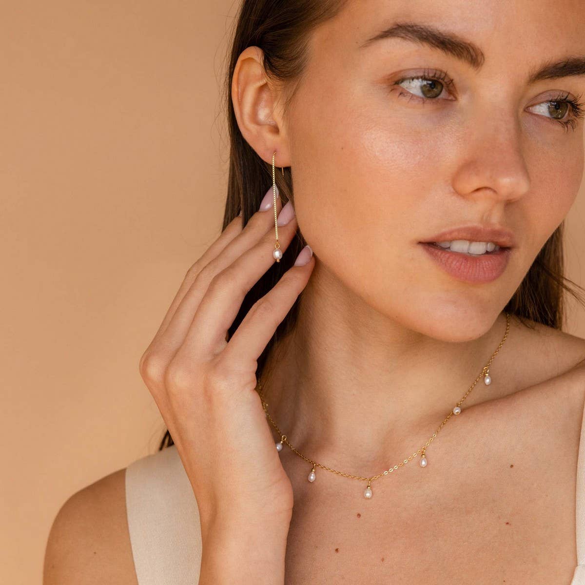 Fashionable And Versatile Pearl Earrings For Women_CWAJE5115