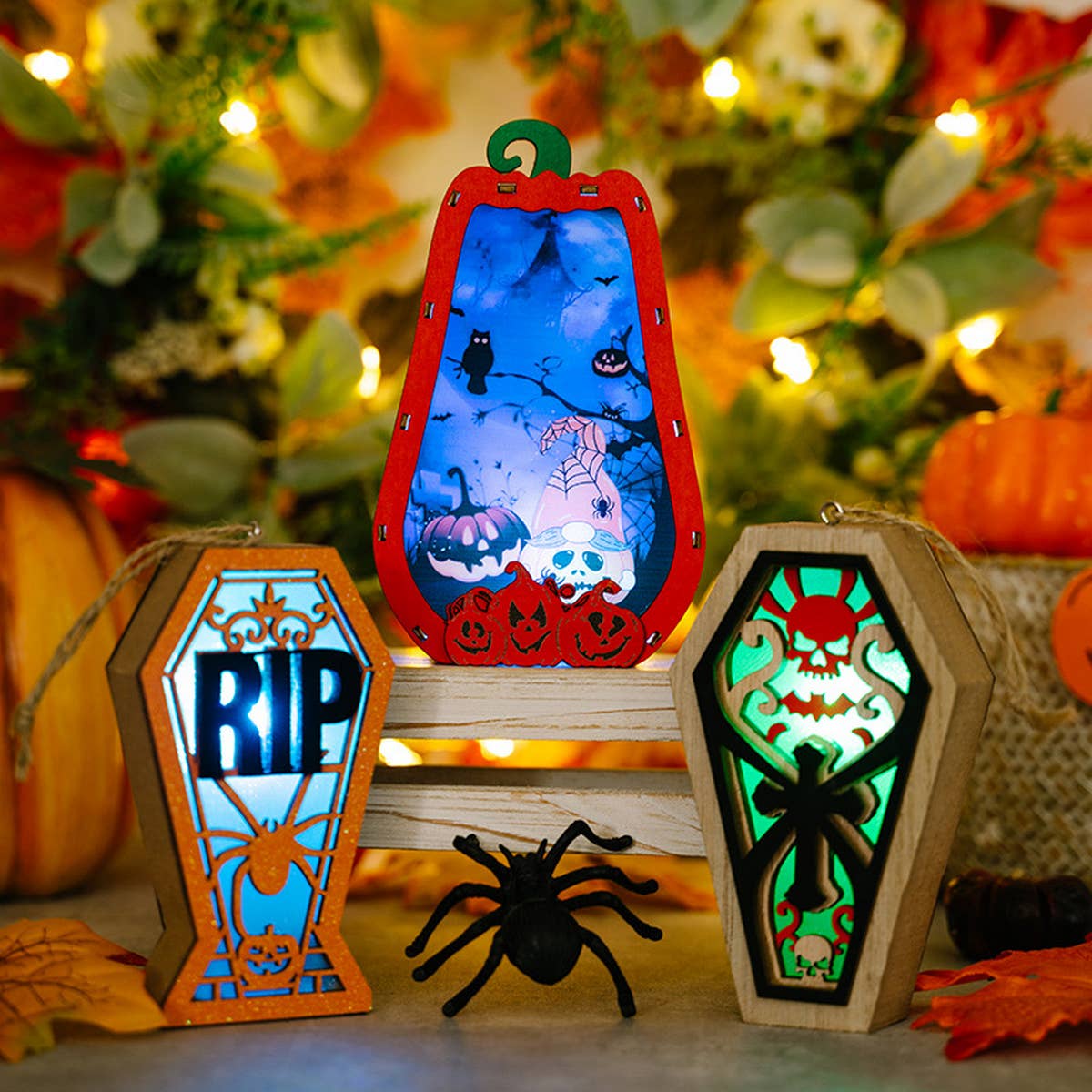 HALLOWEEN PUMPKIN PENDANT WITH LIGHT IN WOODEN BOX