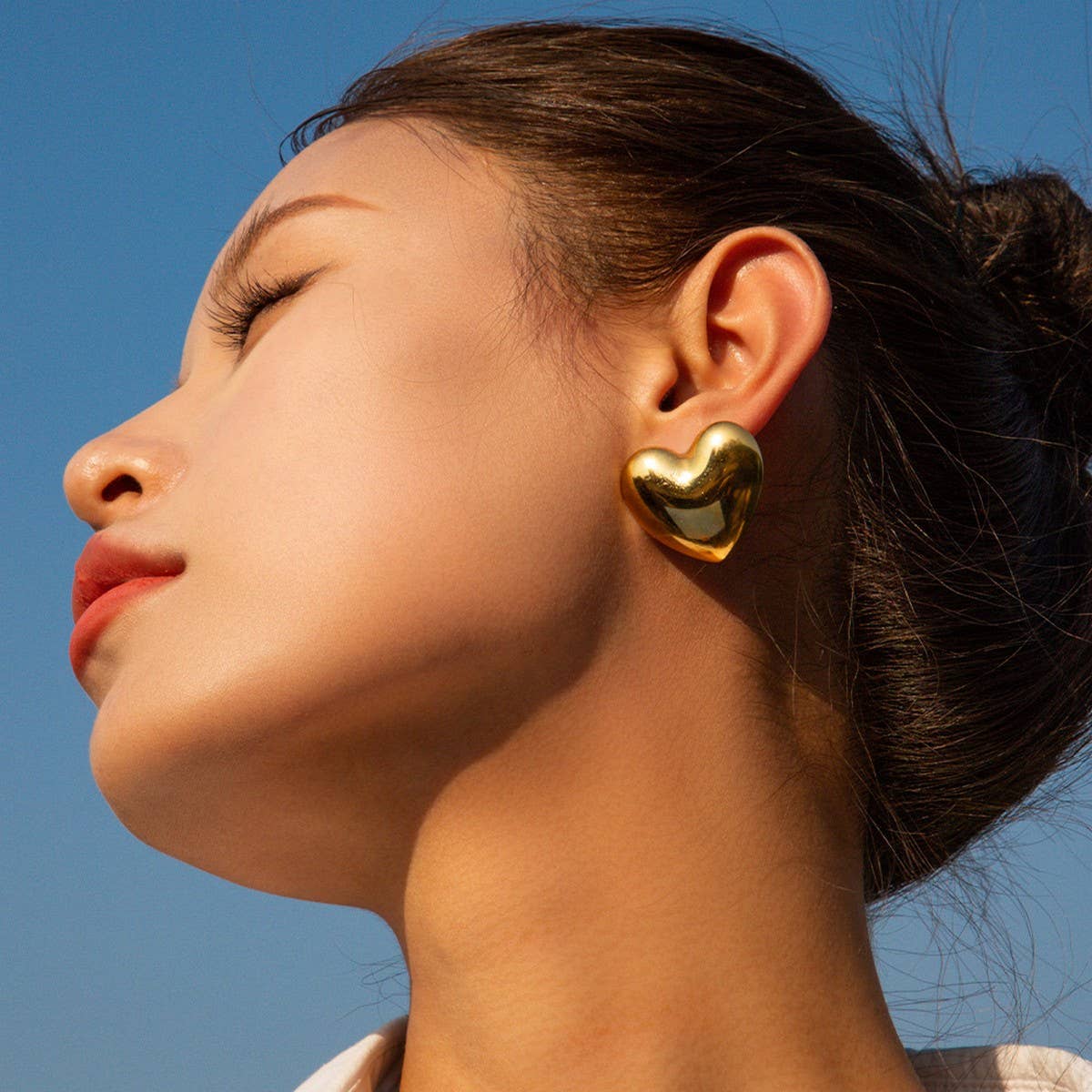 SIMPLE AND POPULAR GLOSSY LOVE EARRINGS