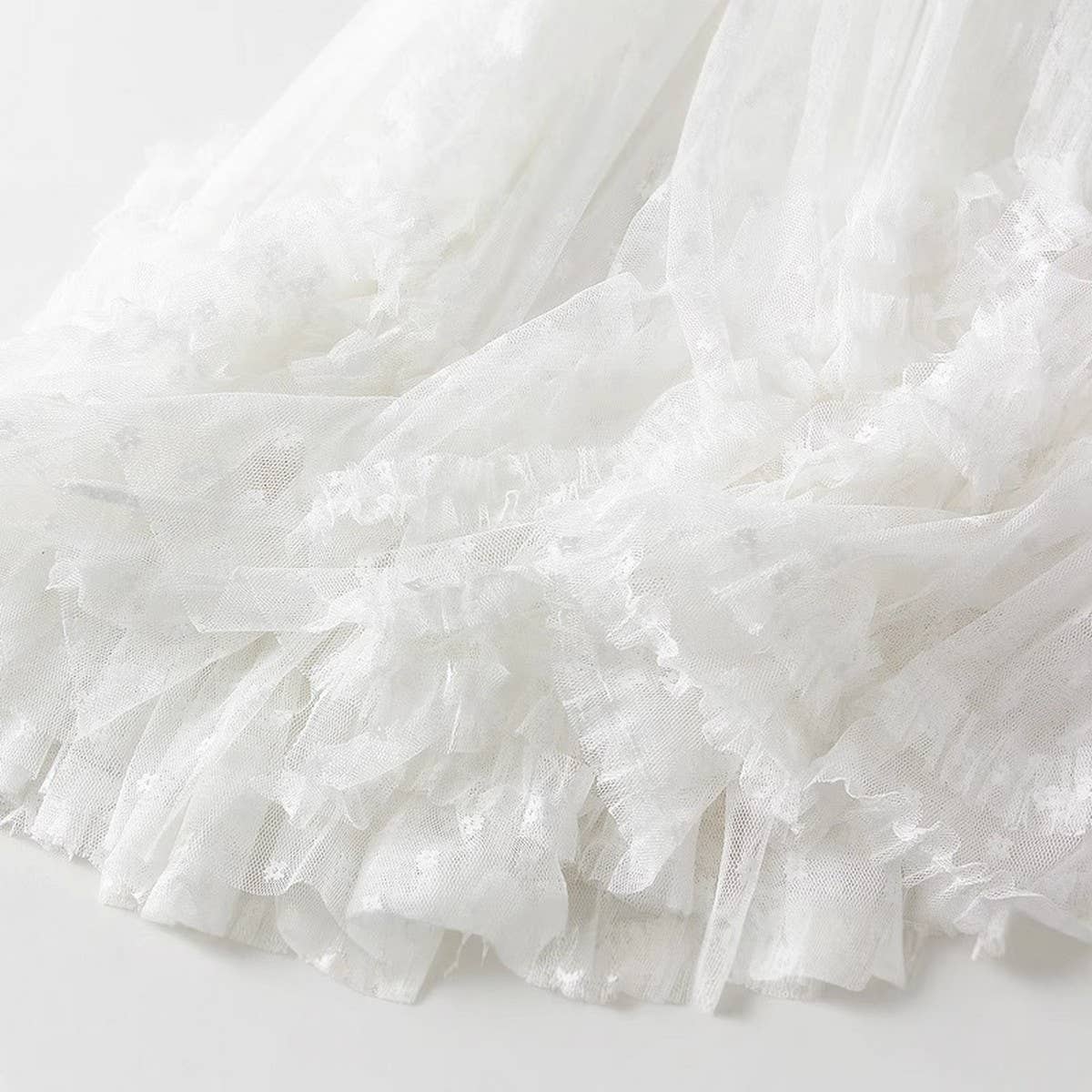 WHITE HEAVY LACE SPLICING IRREGULAR MESH SKIRT