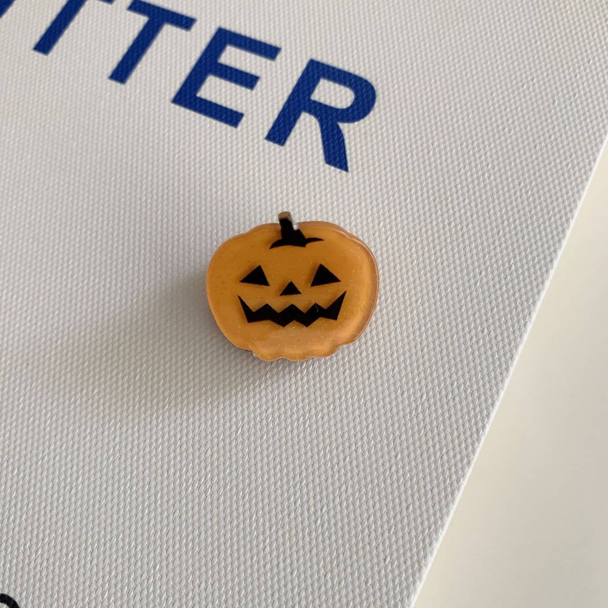 CWAHA07727_HALLOWEEN GHOST PUMPKIN BAT ACRYLIC HAIR CLAW