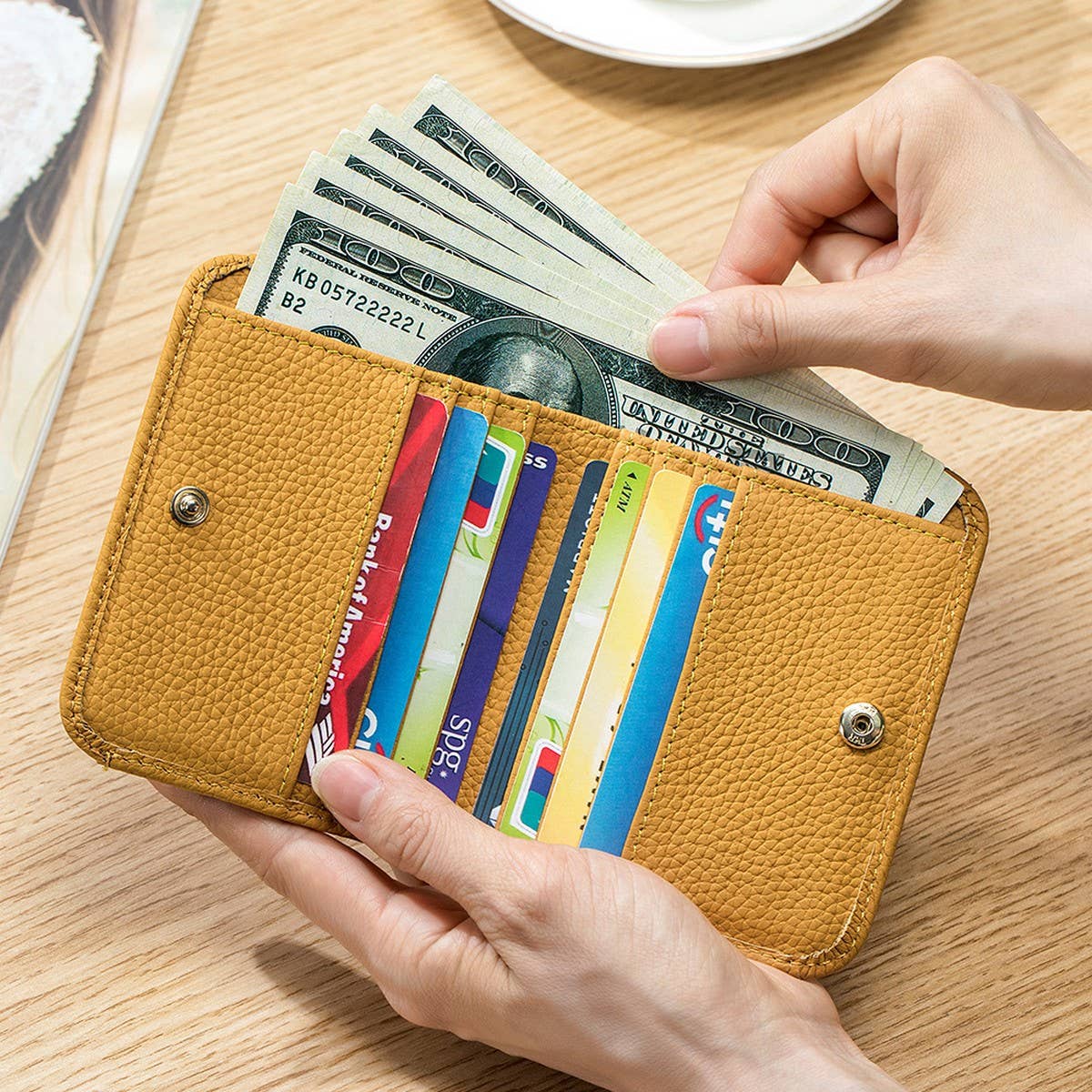 Trendy Soft Leather Short Wallet for Women_CUAB00365