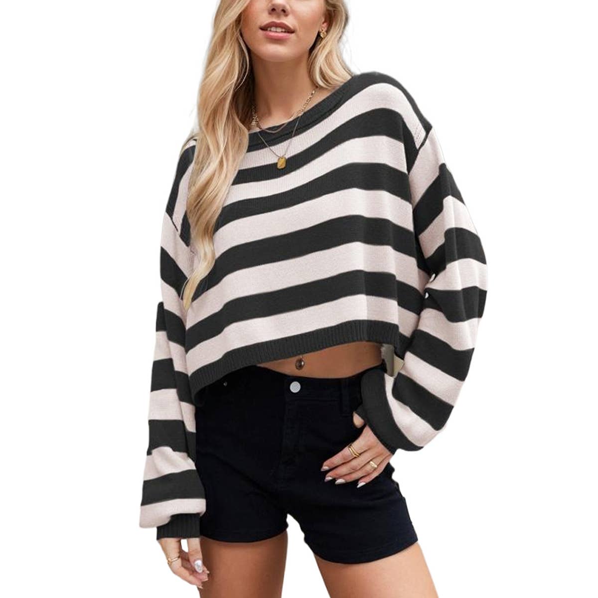 COLOR CONTRAST STRIPED LOOSE SHORT KNIT