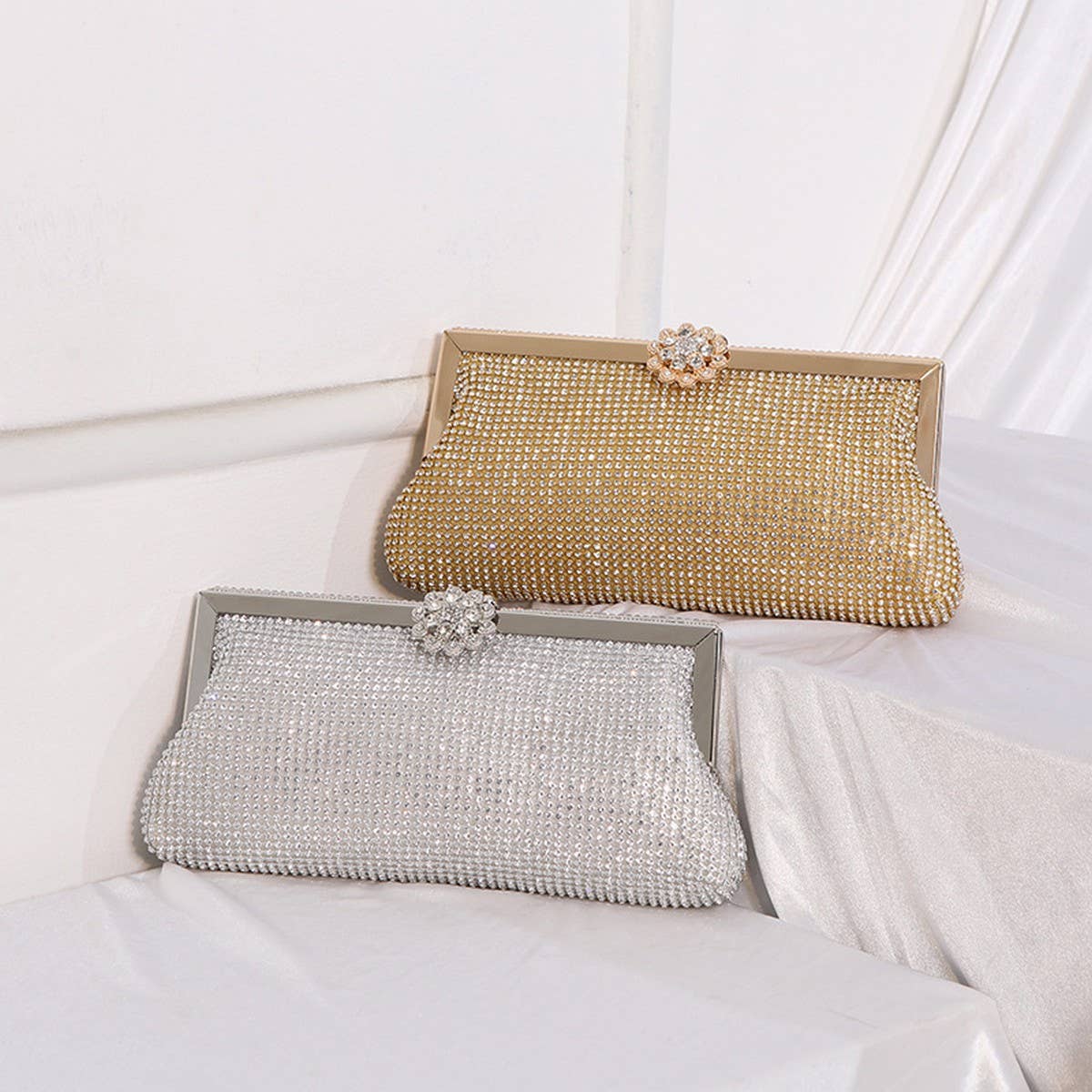 2024 NEW DIAMOND FLOWER CLUTCH_CWAB2494