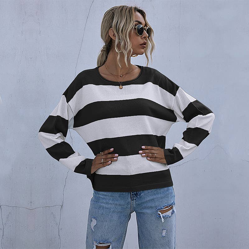 CREW-NECK COLOR STRIPED FASHION KNIT SWEATER