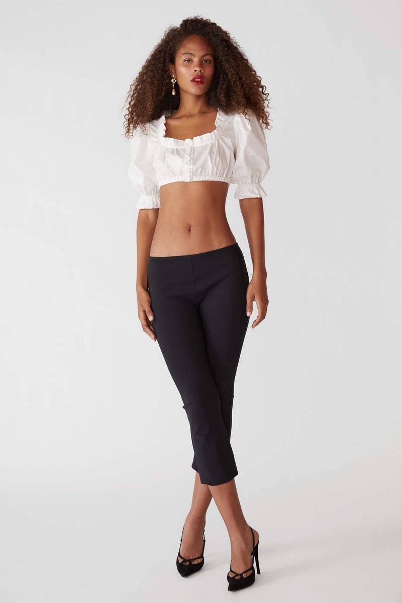 CWTBLS2074_DECORATIVE BUTTON RUFFLED CASUAL SHORT TOP