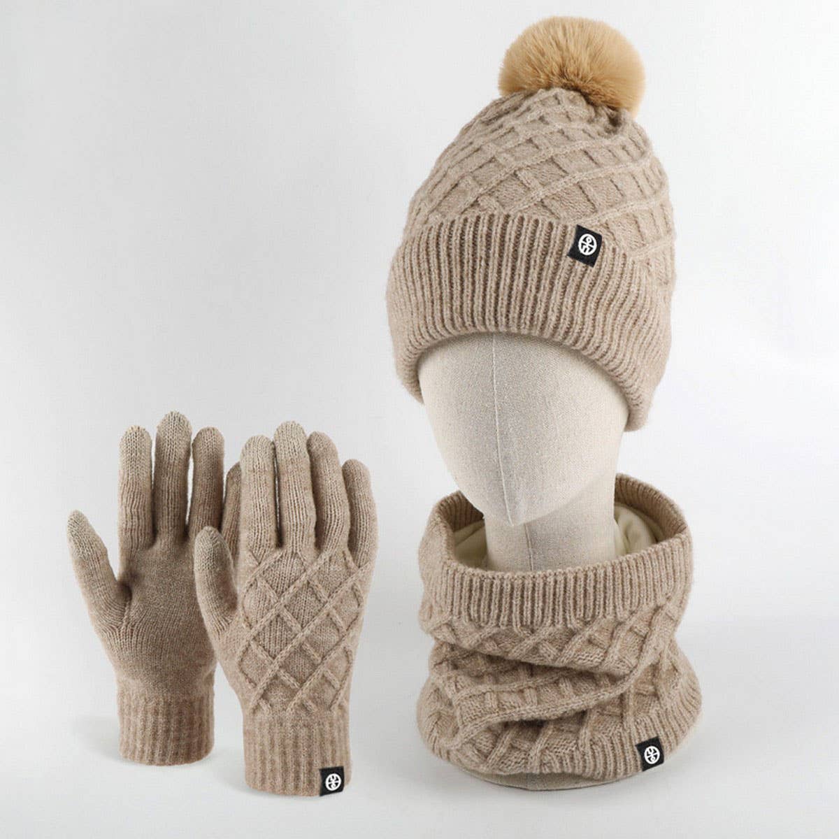OUTDOOR WARM WOOL BALL KNITTED THREE-PIECE SUIT_CWMM2797