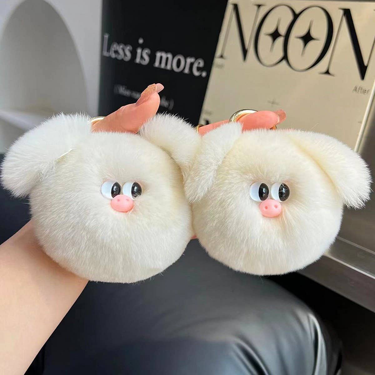 CUTE PIG PLUSH CAR KEYCHAIN BAG ACCESSORIES