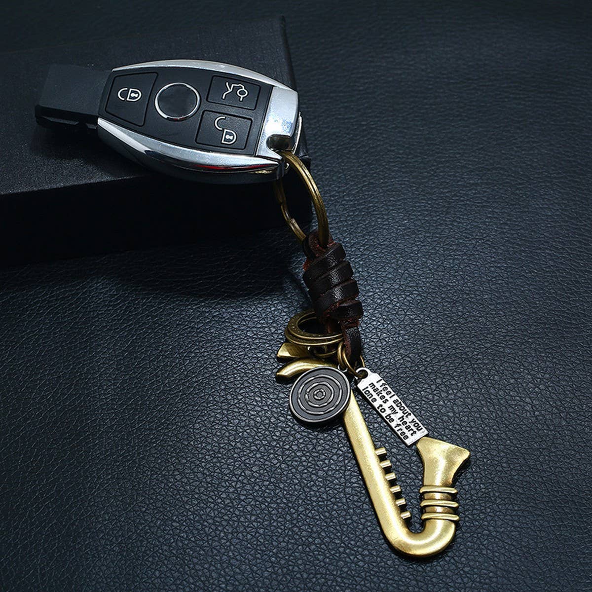NEW COWHIDE ALLOY MUSICAL INSTRUMENT KEYCHAIN