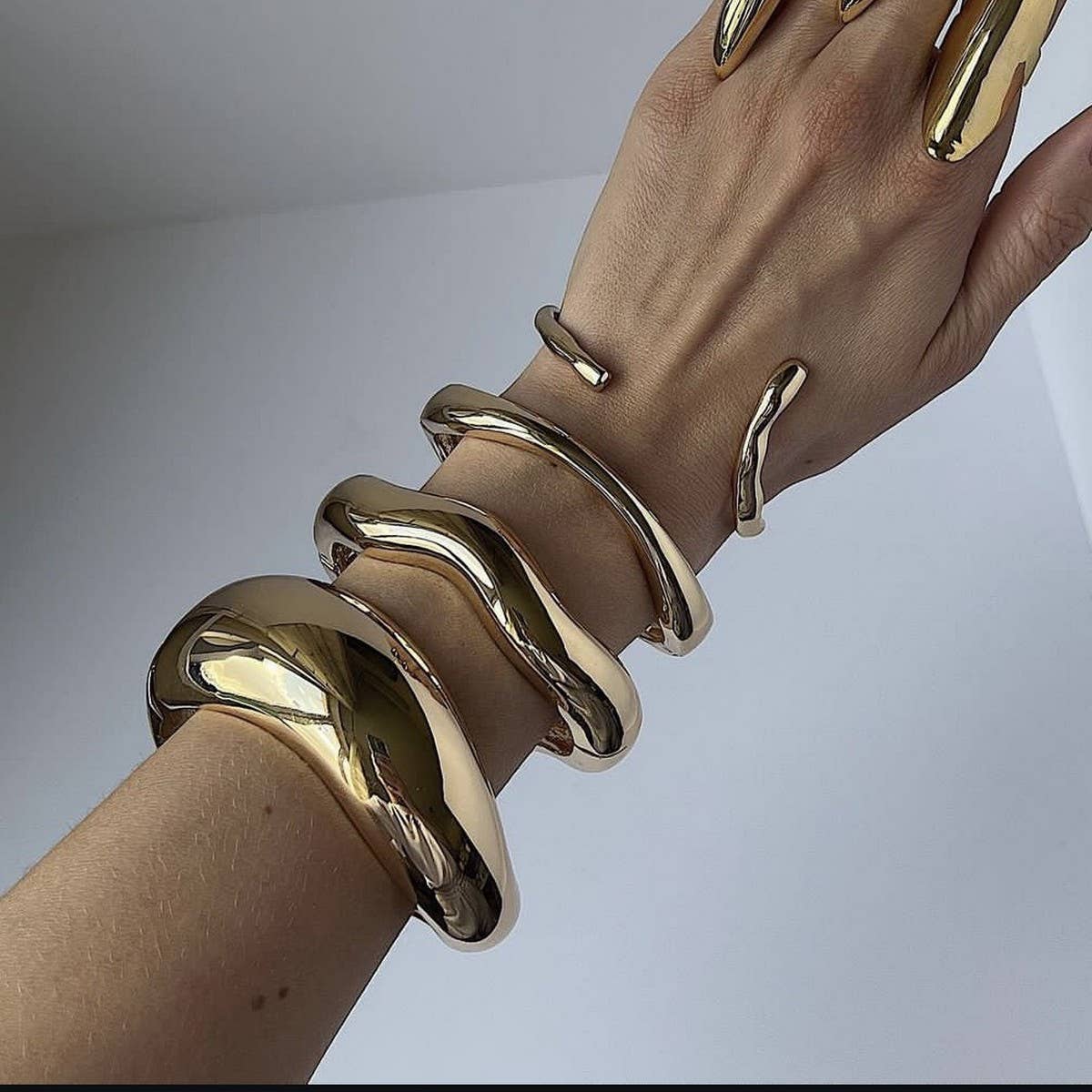 NEW FASHION TREND PERSONALIZED ALLOY BRACELET