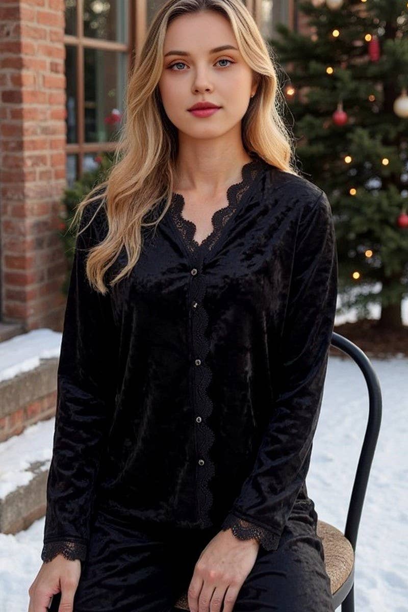 CWSPJ0419_VELVET LACE PAJAMA SET WITH PEARL BUTTON DETAIL