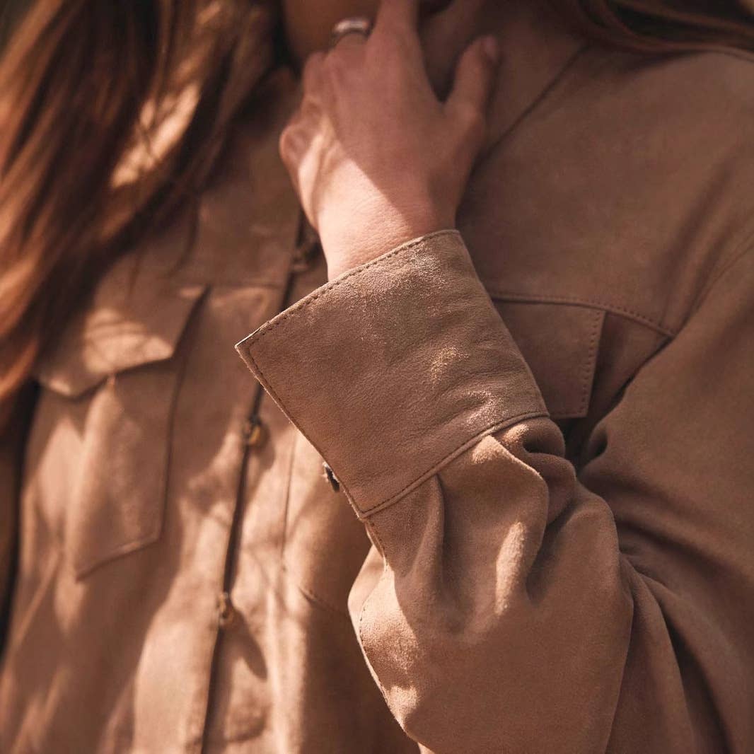 Casual and fashionable suede shirt