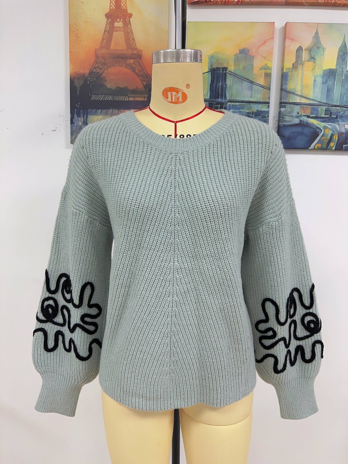 Fashionable jacquard round-neck knitted sweater