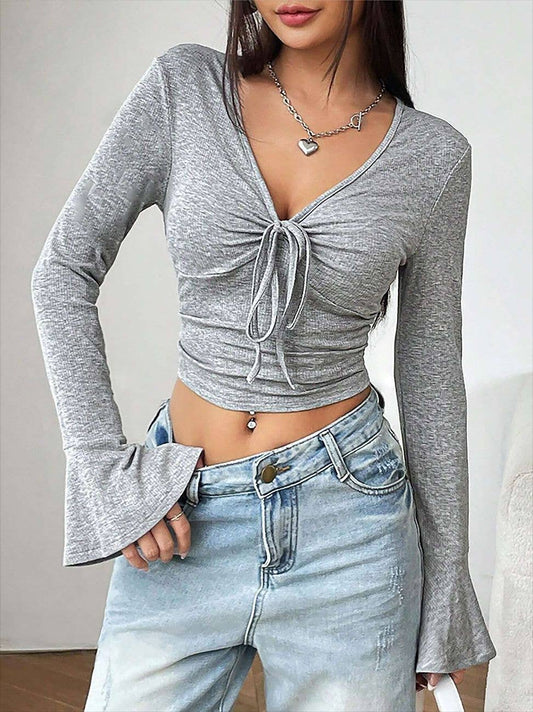 Flared sleeves,low-cut V-neck,slim short T-shirt