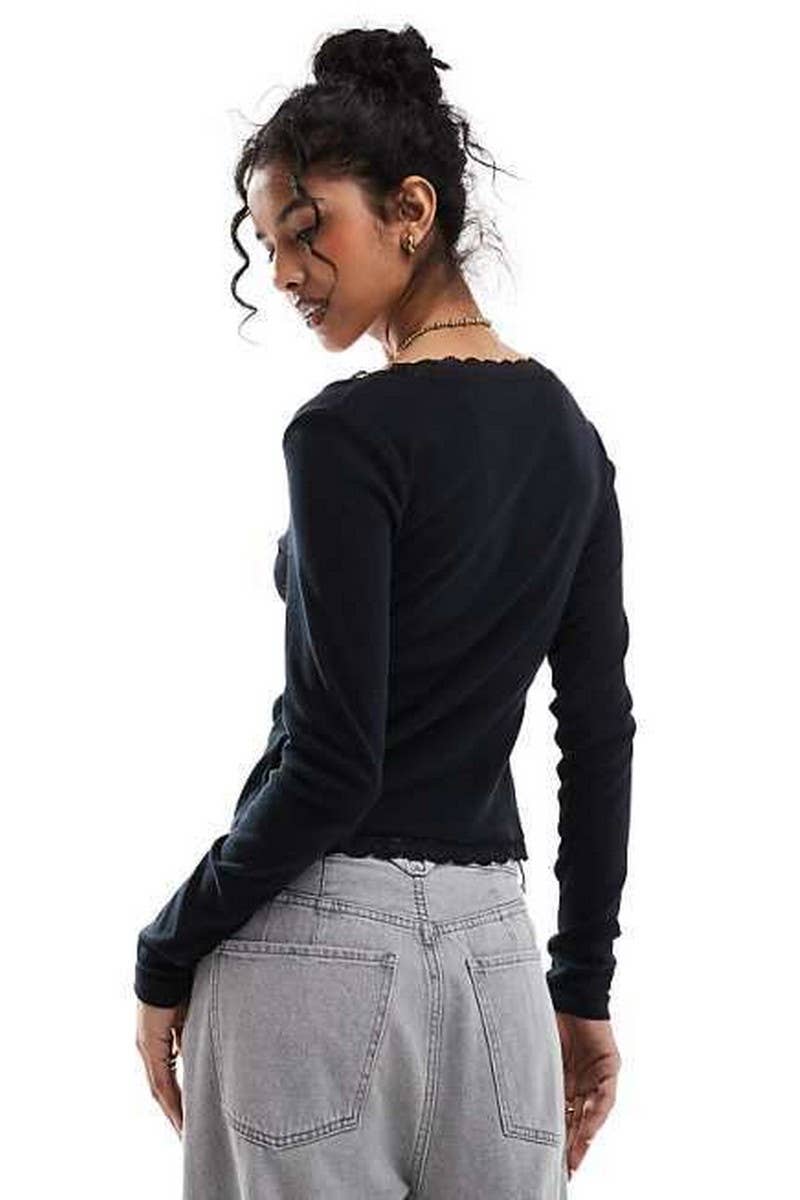 CWTBLL3958_SOLID SLIM FIT LONG SLEEVE LACE CROP TOP