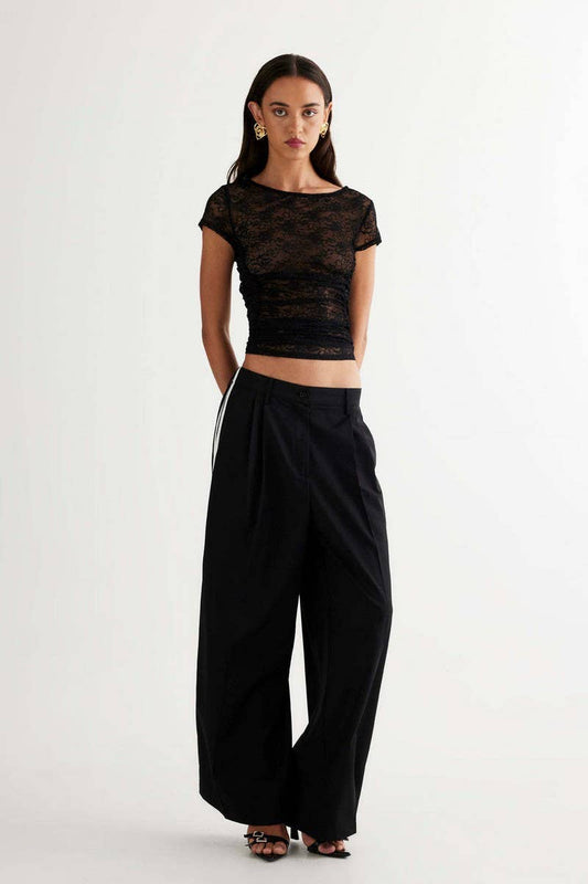 CWTBLS2220_LACE HOLLOW OUT CREW NECK SHORT SLEEVE TOP