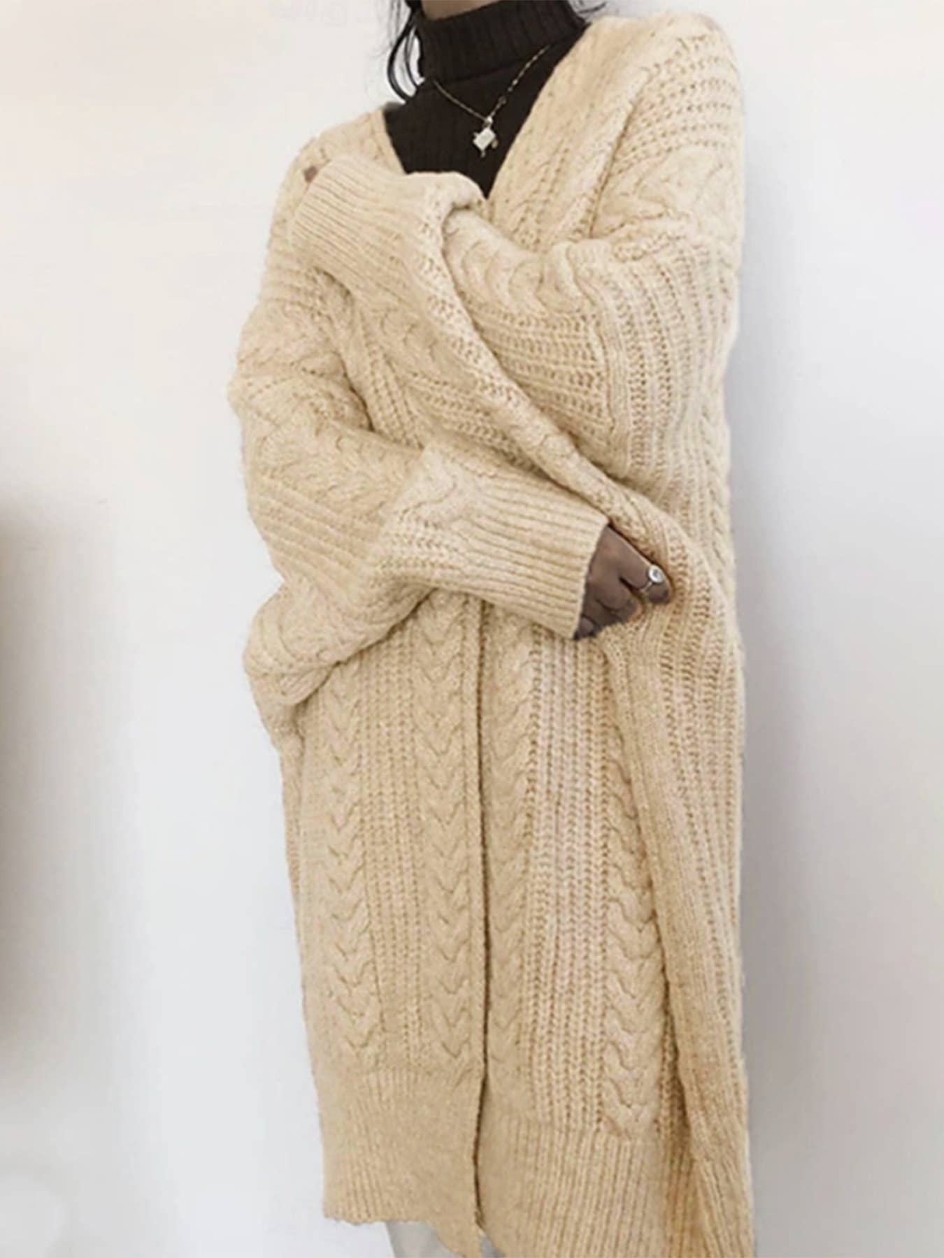 Fashionable thick and loose twisted sweater coat