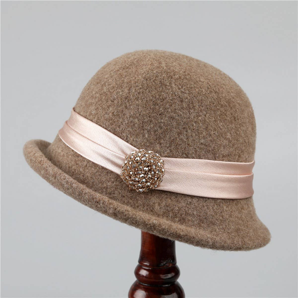 FRENCH RETRO WARM BUCKET HAT WITH PLEATED EDGES_CWAH1794