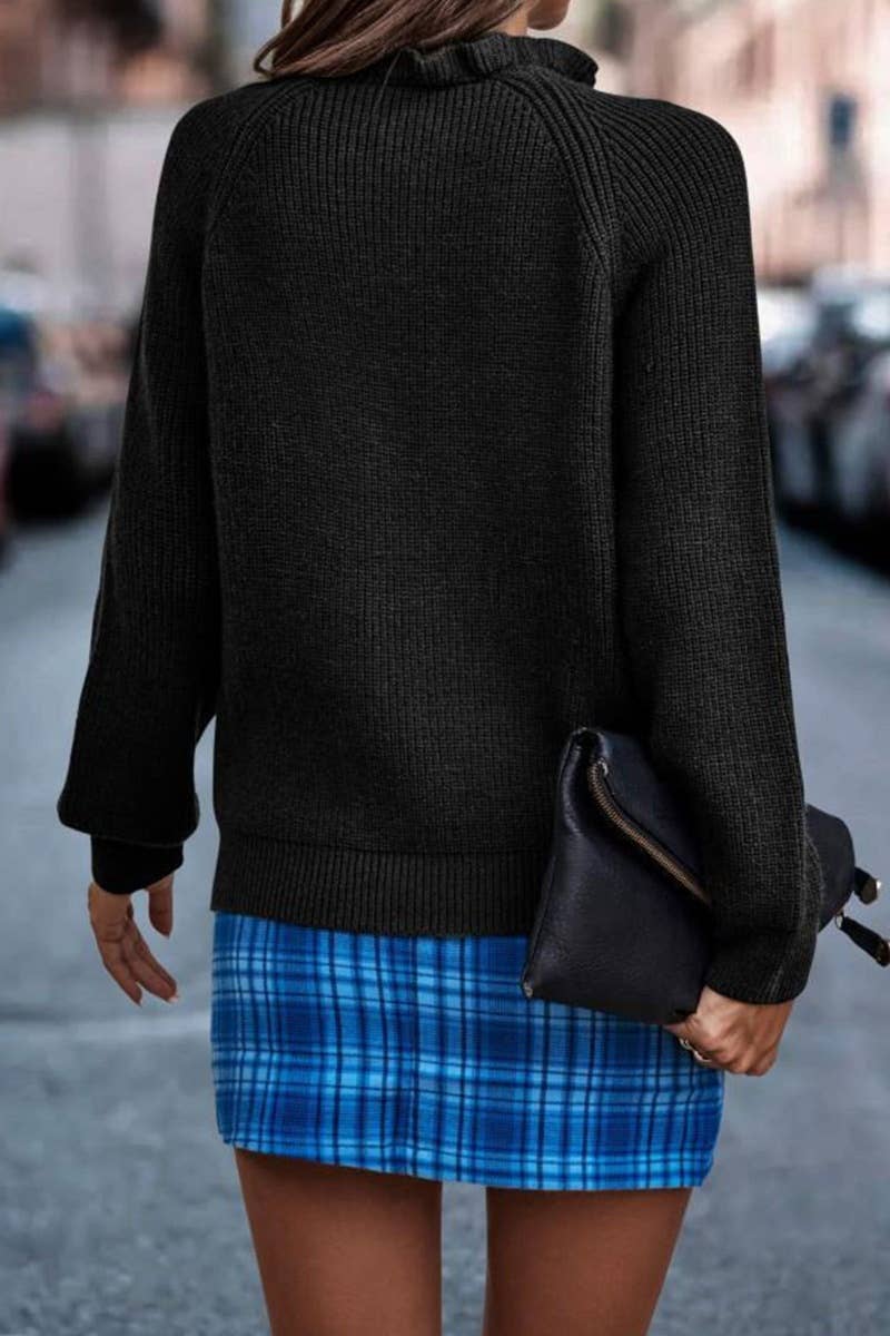 CWOSWL5140_LONG-SLEEVED SWEATER WITH RUFFLED COLLAR BUTTONS