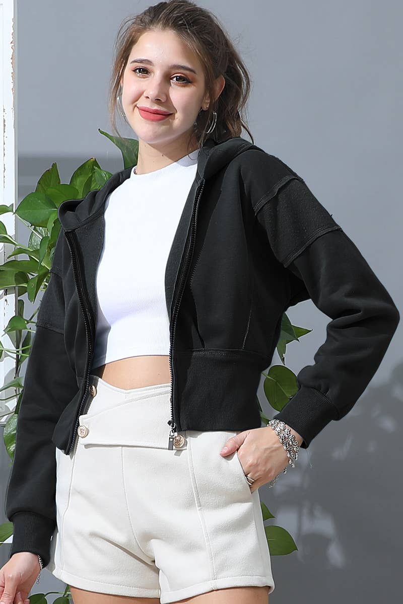 CWOHOL432_SOLID RAW CUT SEAM SHORT CROP HOODIE