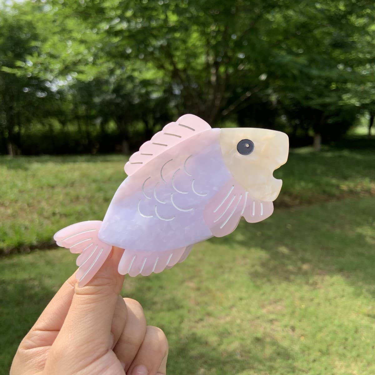 CWAHA1553_CUTE CARTOON FISH HAIR CLAW CLIP