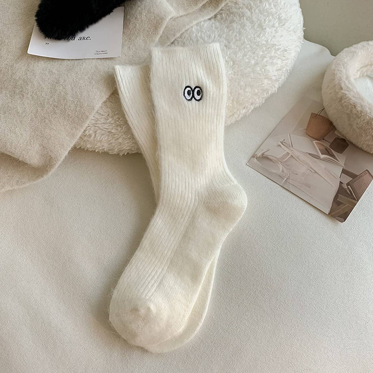 MID-TUBE SMALL EYE THICK WARM STACKED SOCKS