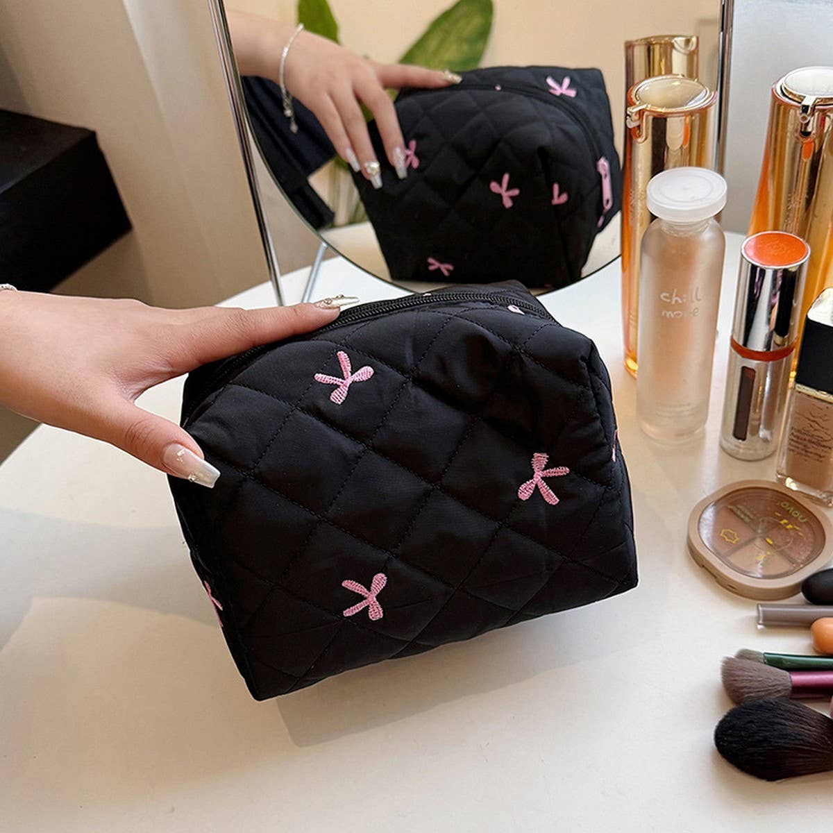NEW ARRIVAL BOWKNOT HAND-HELD COSMETIC BAG_CWAB4370