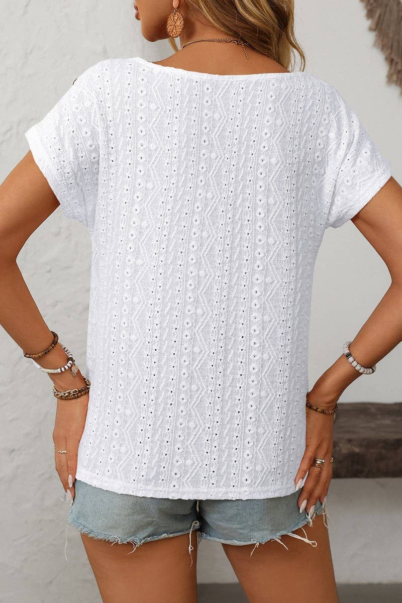 CWTBLS1709_ROUND NECK BUTTON SHORT SLEEVE CUTOUT TOP