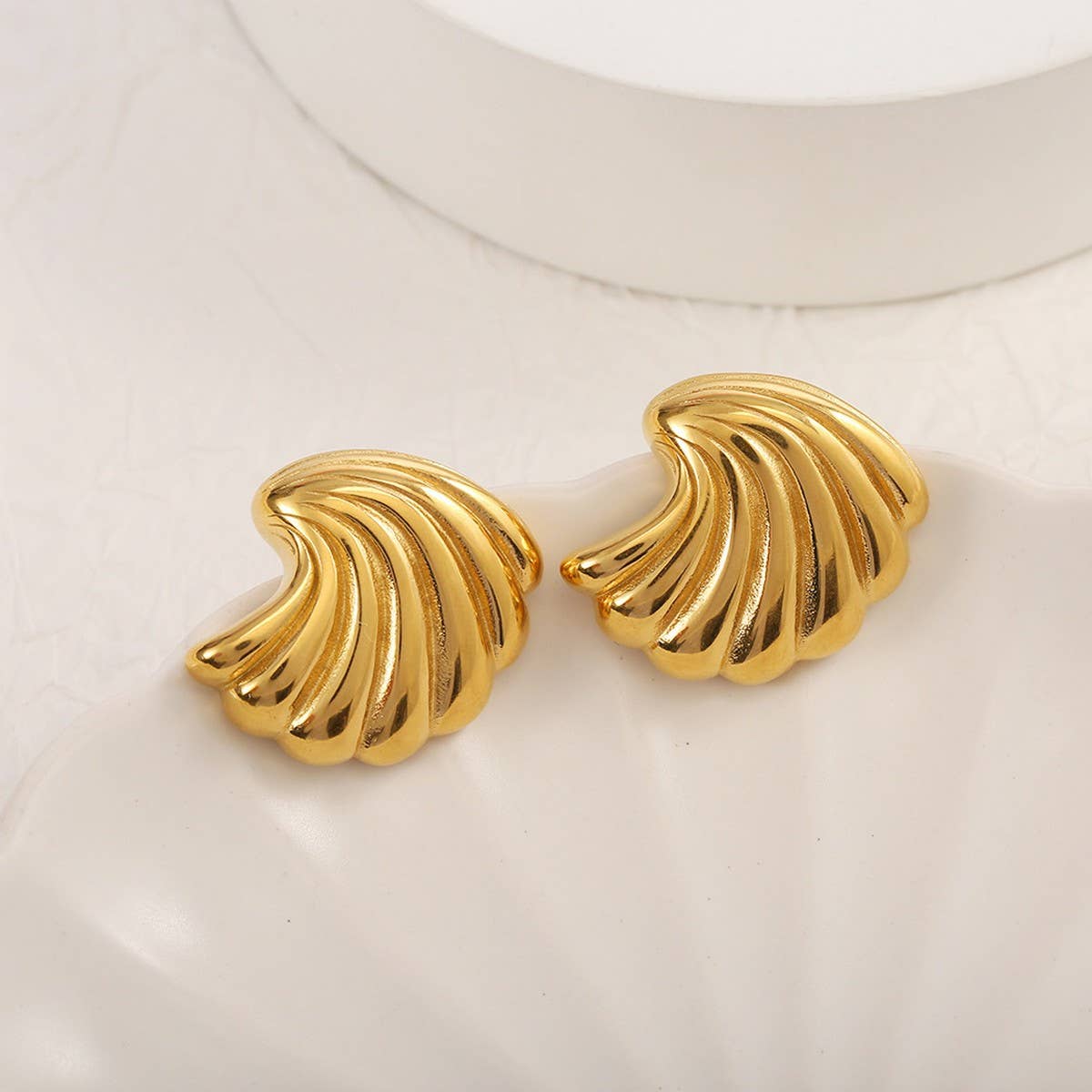 Fade-Resistant Titanium Steel Minimalist Studs_CWMM8905