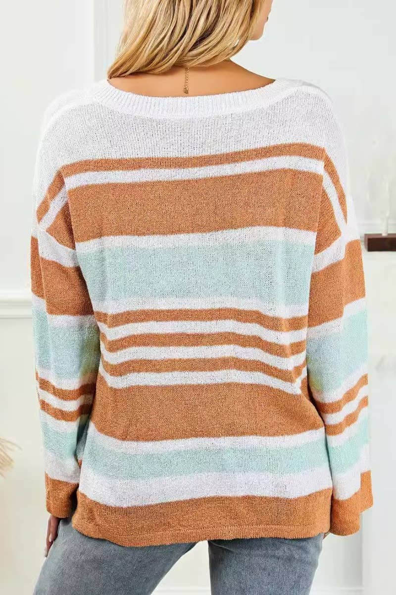 CWOSWL6692_STRIPED LONG-SLEEVED V-NECK SWEATER WITH SLIT