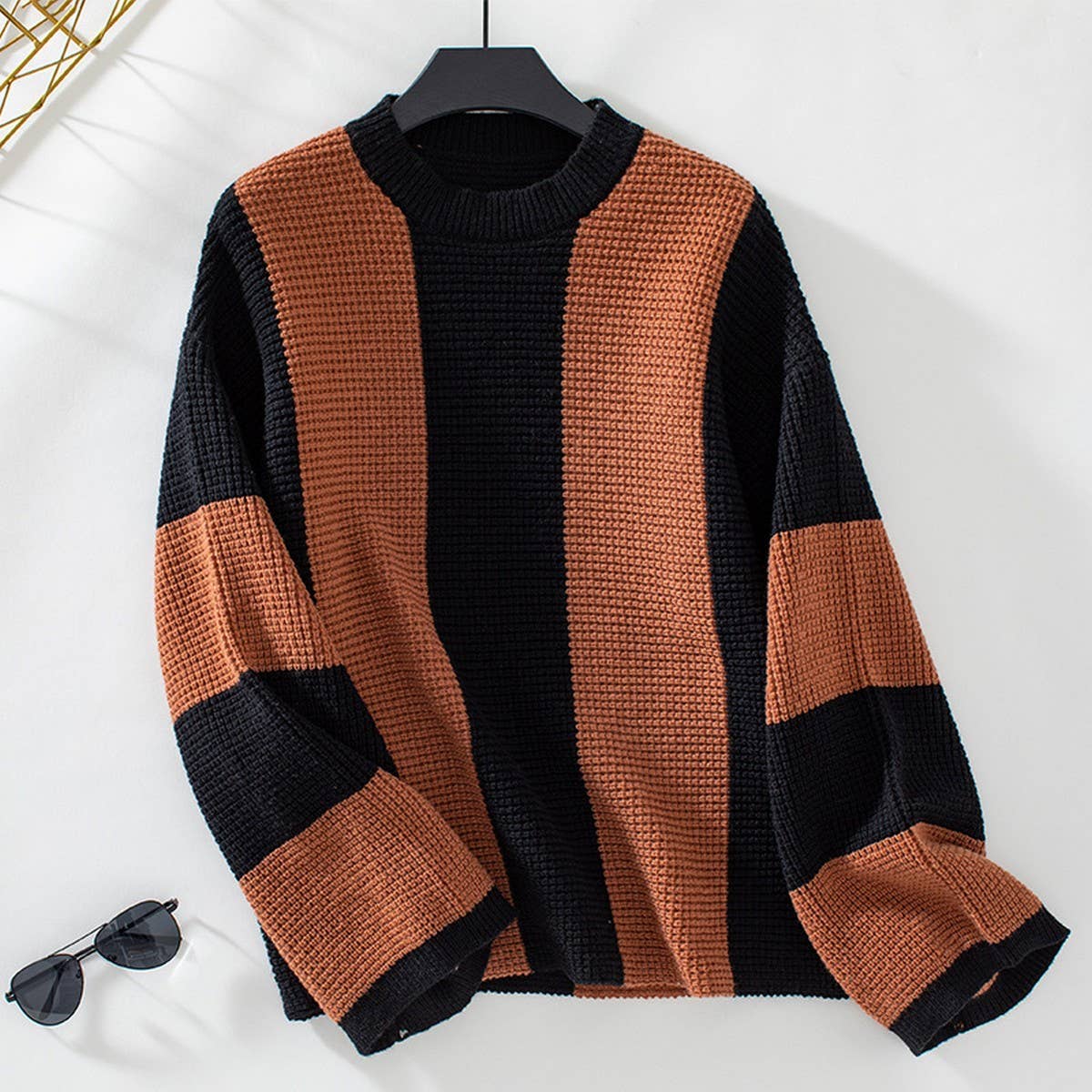 Color contrast short crew neck pullover sweater