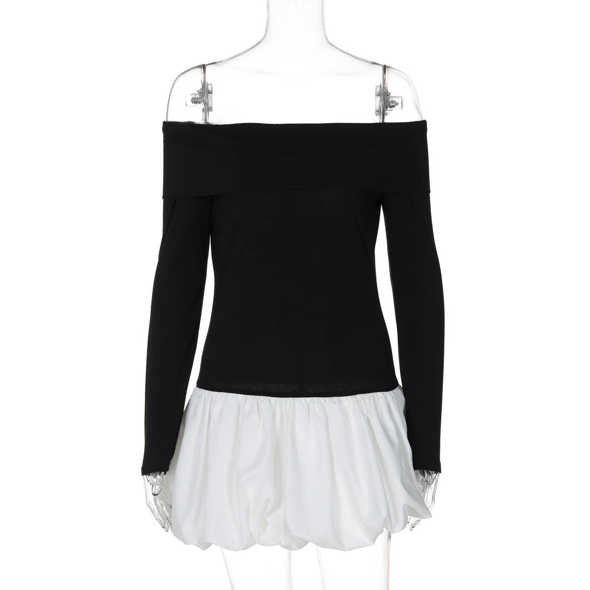 A one-shoulder patchwork short puffy dress